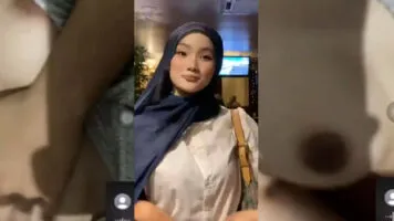 Tiqa Kamil Ukhty Manis Diajari Mabar Langsung Keenakan Diremas Susunya