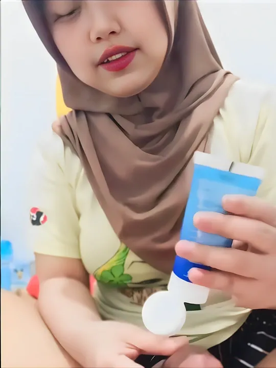 Istri Hijaber Penurut Colmek Becek Pake Krim Sange Sampe Muncrat