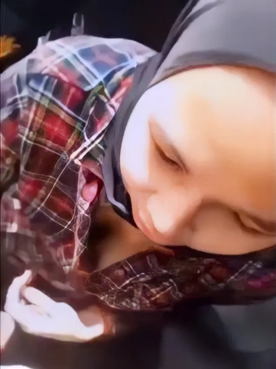 Hijab Sange Kocokin Konti Sambil Nyetir Goyang Hot